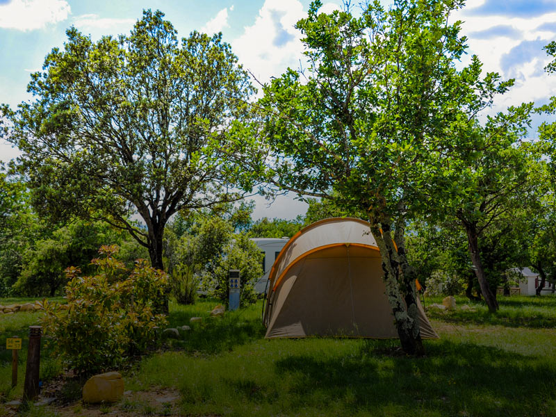 Les hébergements  Camping L'Ombrage